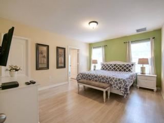 Spacious 5BR Family Home Near Disney - 2