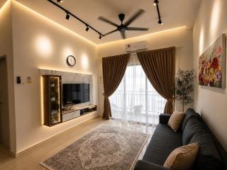Himura Homestay Ambience Residence - 0