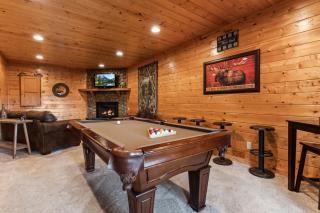 Drink Up The View - Morganton, GA - Take in Sweeping Mountain Views, Soak in the Hot Tub, Unwind in the Jetted Tub, and Rack Up - 6
