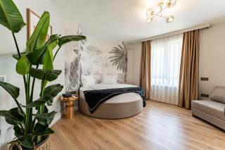 Looks Prive Suites - 1