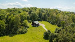 Secluded Cabin Villa with Hot Tub Pond & Hiking - 0