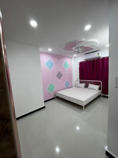 A N Guest House - 4
