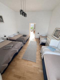 Bibi Family Apartment, 8 Guests, AC, Parking, Wien Hauptbahnhof - 4