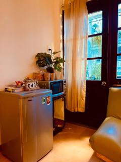 Sunny Balcony Live Like a Local in Ben Thanh D1 - 5