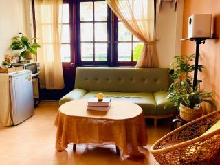 Sunny Balcony Live Like a Local in Ben Thanh D1 - 2