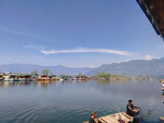 Lalarukh Group of Houseboats - Srinagar - 0