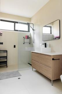 N1 Peaceful Haven Spacious Private Ensuite - 7