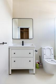 N2 Relaxing Retreat Spacious Private Ensuite - 4