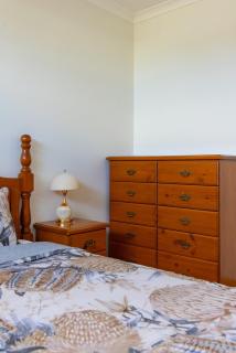 N3 Serene Escape Spacious Private Ensuite - 9