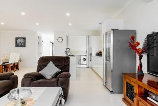 N3 Serene Escape Spacious Private Ensuite - 1