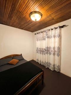 Hill nest cottage - 1