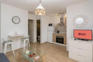 GuestReady - Cosy Bungalow with Pool and Terrace - 4
