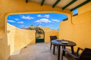 GuestReady - Cosy Bungalow with Pool and Terrace - 3