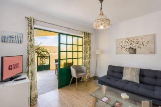 GuestReady - Cosy Bungalow with Pool and Terrace - 2