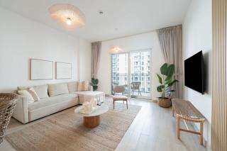 Family Friendly 2-Bed in Water's Edge - 2