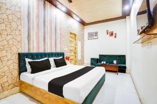 Hotel Platinum Nearest Raj Bagh Metro Station Saheed Nagar - 2