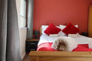 Newcastle City Centre Apartment Near Train Station - 5
