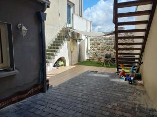 Maison de ville - terrasse sud, a 10 min des plages - 1