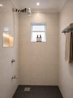 Seriani BNB - 4