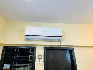 Luxury 2BR Apartment in the Heart of Karachi - 7