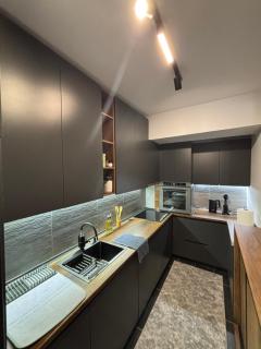 Andrej's Luxury Apartment - 8