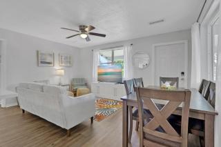 Fenced in With Jacuzzi Close to Siesta Key Bridge! - 6