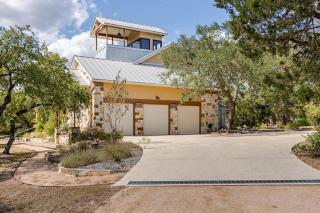 Luxury Hill Country Estate - 9