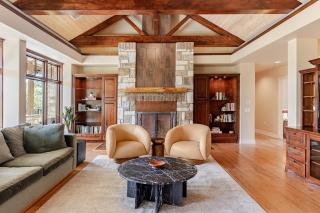 Luxury Hill Country Estate - 7