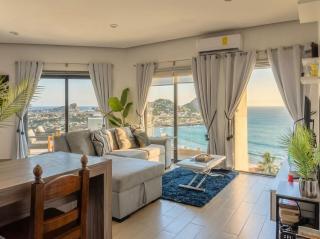 Stunning Ocean View Apartment with Private Terrace - 0