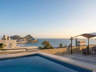 Stunning Ocean View Apartment with Private Terrace - 9