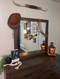 The Beat Retreat Dog-Friendly 4BR Near OU - 4