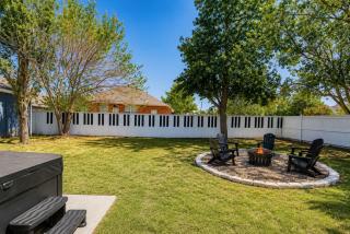 The Beat Retreat Dog-Friendly 4BR Near OU - 7