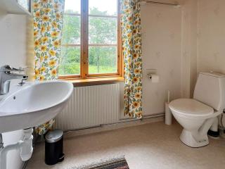 5 person holiday home in MARIANNELUND - 2