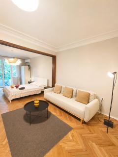 Serenity and cosy Lodge, next to NDK! - 8
