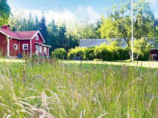 6 person holiday home in Brålanda-By Traum - 0