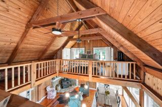 Fields Edge Cabin | Scenic Views & Modern Comfort - 6