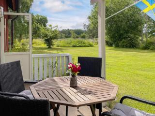 4 person holiday home in Högklint - 9