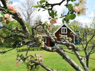 4 person holiday home in Holmsjö-By Traum - 9