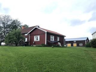 Charming Red Farmhouse Near Forsheda - 9