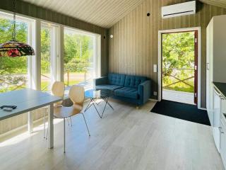4 star holiday home in HENÅN - Henån - 1