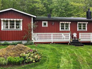 6 person holiday home in HÄSTVEDA - 2