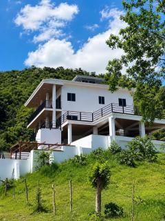 Brisa & Horizonte Apartment Tropical Charm and Pool - 2