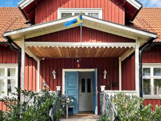 8 person holiday home in ÖRSJÖ-By Traum - 8