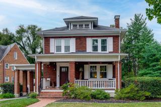 Downtown Salem Home: Walk to Main Street! - 0