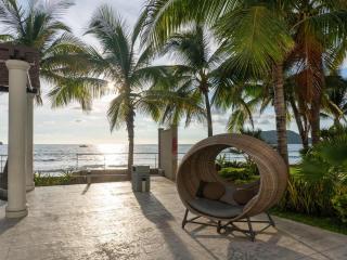 Oceanfront Views of the Three Islands - 6