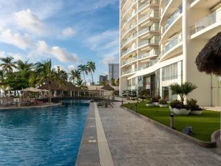 Oceanfront Views of the Three Islands - 1