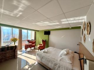 3 Modern Lofts Beautiful Views - 0