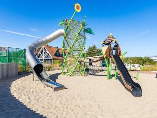 Beachfront Coastal Villa in Renesse for 6 - 3