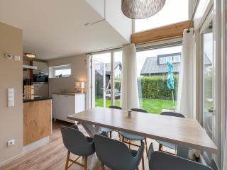 6-Person Holiday Home in Renesse - 8