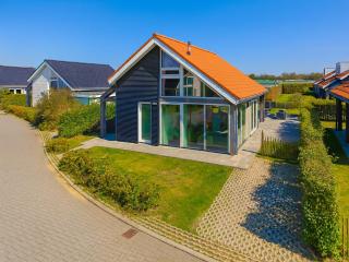 Wonderful Beach Holiday Home for 6 - 4